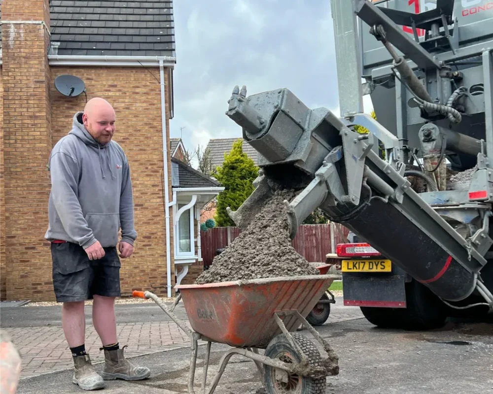 JRE Concrete worker